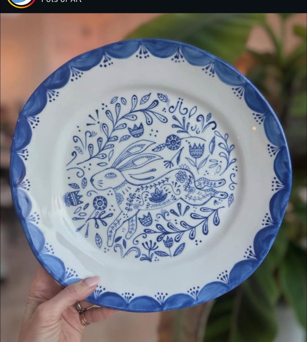 Blue hare plate